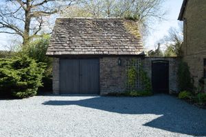 Photo 32- click for photo gallery